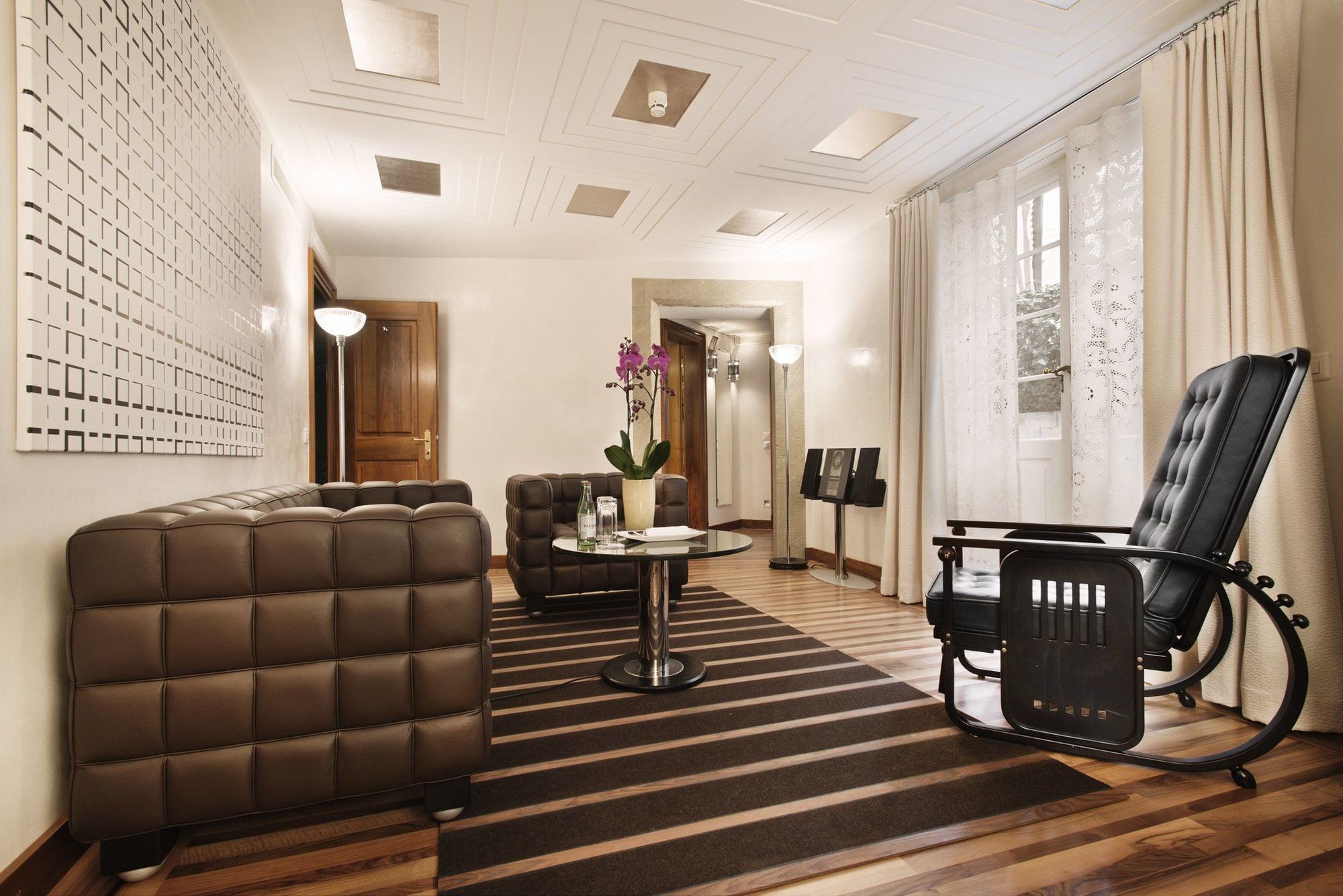 Widder Hotel - Zurichs Luxury Hideaway Oda fotoğraf