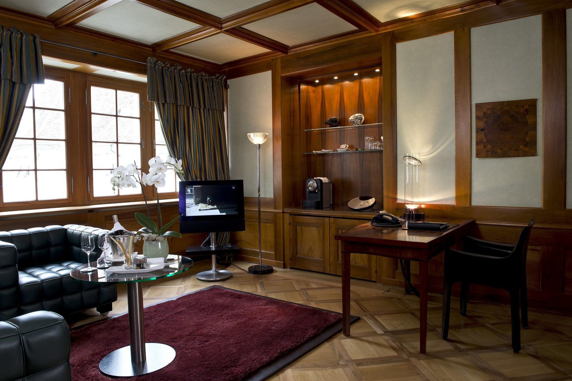 Widder Hotel - Zurichs Luxury Hideaway Oda fotoğraf